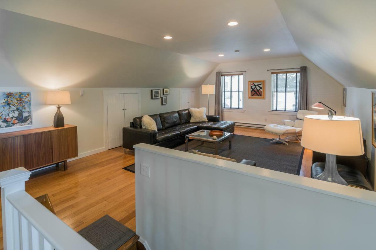 شقة The Carriage House Loft كينغستون المظهر الخارجي الصورة