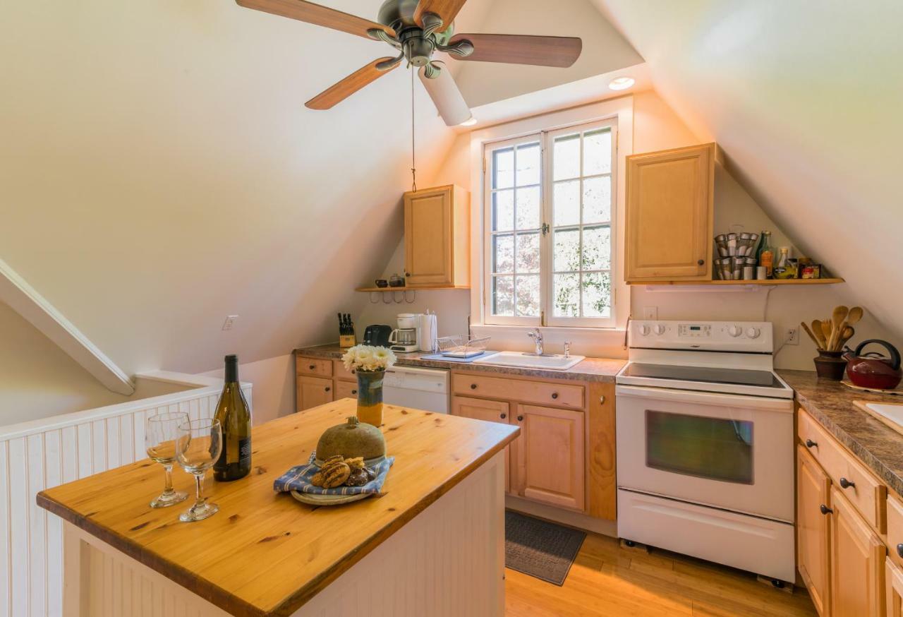 شقة The Carriage House Loft كينغستون المظهر الخارجي الصورة