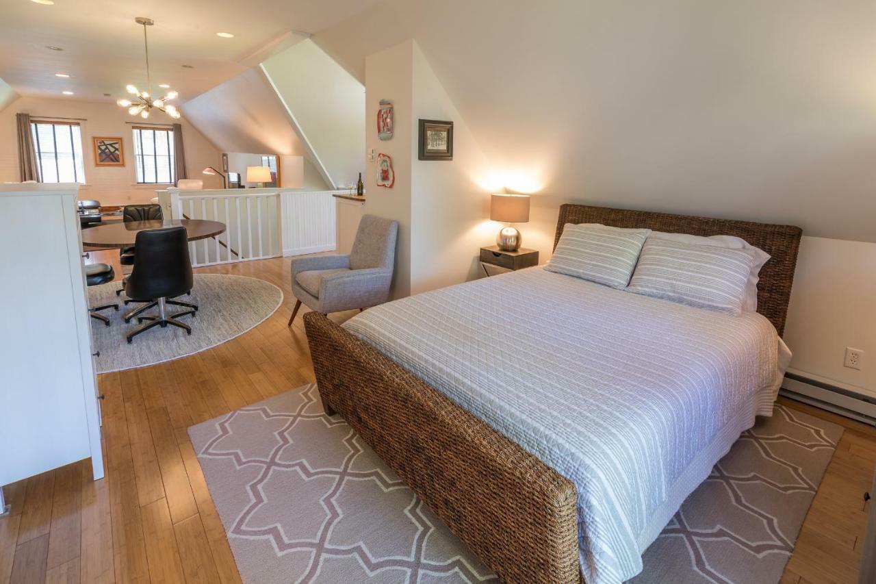 شقة The Carriage House Loft كينغستون المظهر الخارجي الصورة